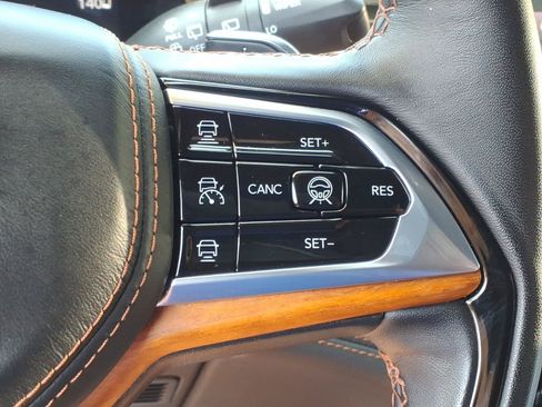 Certified 2024 Jeep Grand Cherokee L Summit AWD/4WD image 20
