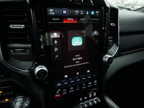 Used 2024 RAM 1500 Laramie AWD/4WD image 30