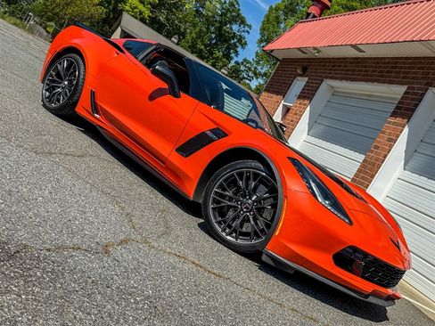 Used 2019 Chevrolet Corvette Z06 w/ Battery Protection Package image 31