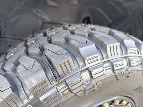 Used 2024 Jeep Wrangler Sport S image 27