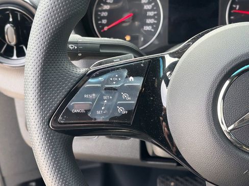 Used 2025 Mercedes-Benz Sprinter 2500 image 11