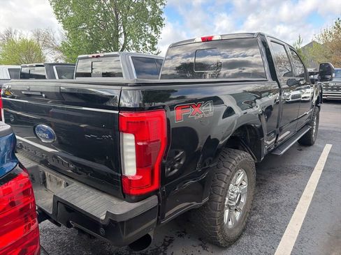 Used 2018 Ford F250 Lariat w/ Lariat Ultimate Package image 6