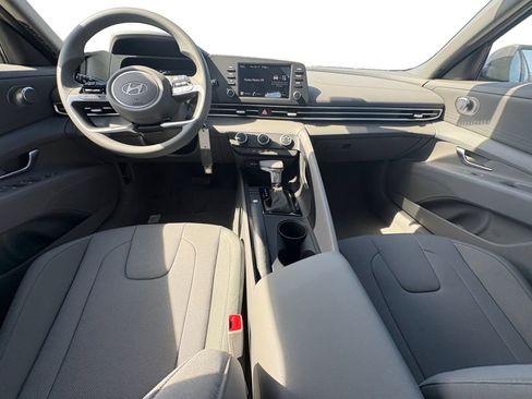 New 2026 Hyundai Elantra SE FWD image 10