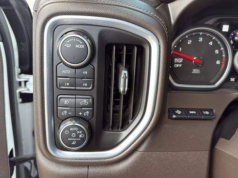 Used 2021 Chevrolet Silverado 1500 LTZ w/ LTZ Premium Texas Edition image 15