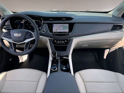 New 2026 Cadillac XT5 Premium Luxury w/ Driver Assist Package FWD image 5
