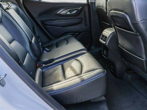 Used 2023 GMC Terrain SLT image 26
