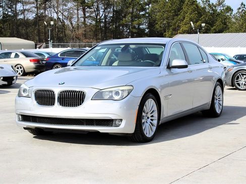 Used 2009 BMW 750Li 750Li image 3