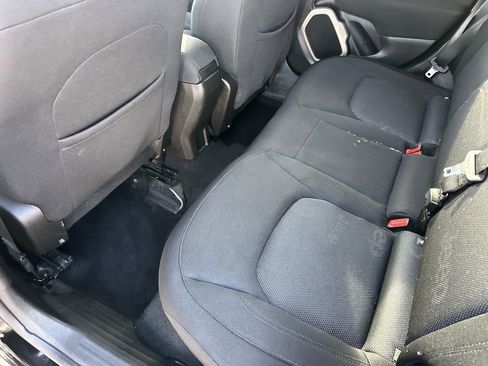 Used 2017 Jeep Renegade Latitude AWD/4WD image 36