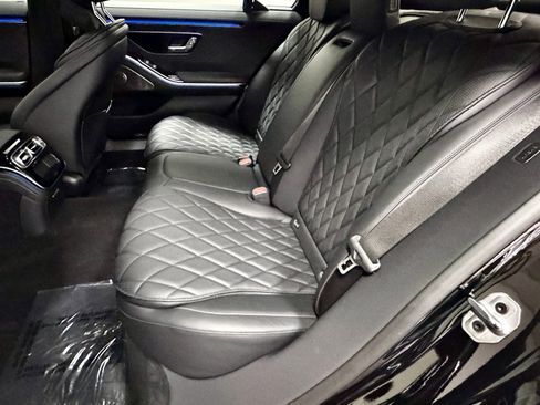 Used 2025 Mercedes-Benz S 580 4MATIC Sedan image 37