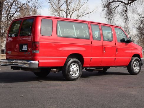 Used 2010 Ford E-350 and Econoline 350 Extended Wagon Super Duty image 5
