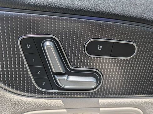 Used 2021 Mercedes-Benz GLA 250 image 22