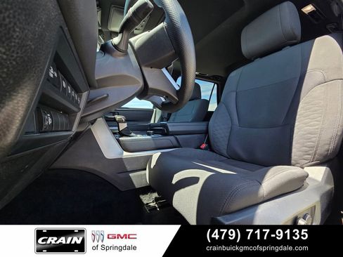 Used 2025 Toyota Sequoia SR5 AWD/4WD image 23