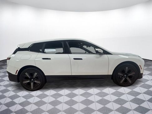 Used 2023 BMW iX xDrive50 w/ Convenience Package image 6