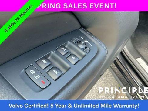 Certified 2024 Volvo XC60 B5 Plus AWD/4WD image 27