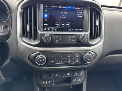 Used 2022 Chevrolet Colorado LT w/ LT Convenience Package image 10