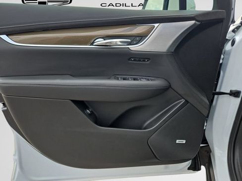 New 2025 Cadillac XT6 Premium Luxury w/ Platinum Package AWD/4WD image 17