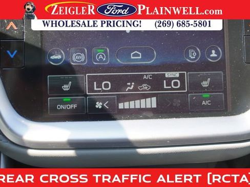 Used 2023 Subaru Outback Premium image 21