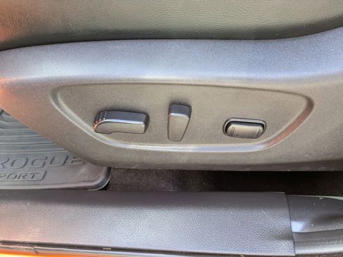 Used 2021 Nissan Rogue Sport SL image 20