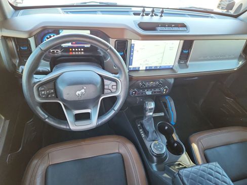 Used 2021 Ford Bronco Outer Banks image 10