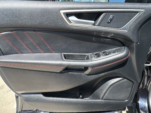 Used 2024 Ford Edge ST-Line AWD/4WD image 11