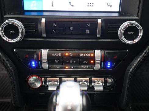Used 2019 Ford Mustang Premium RWD image 24