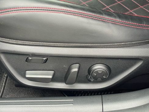 Used 2023 Genesis G70 3.3T w/ Sport Prestige Package image 16