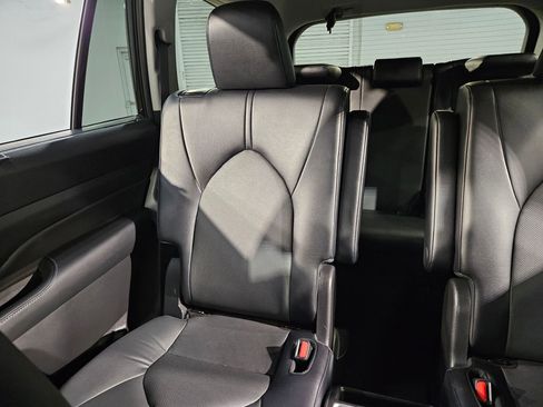 Certified 2025 Toyota Grand Highlander AWD image 12