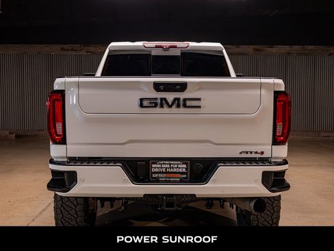 Used 2020 GMC Sierra 2500 AT4 w/ AT4 Premium Package image 7