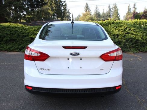 Used 2012 Ford Focus SE FWD image 10