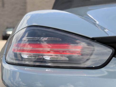 Used 2017 Porsche 718 Boxster S image 76