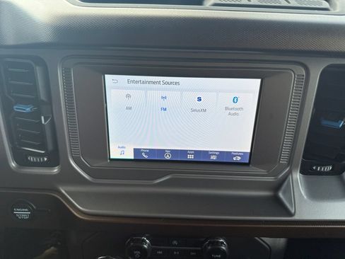 Used 2022 Ford Bronco Outer Banks AWD/4WD image 17