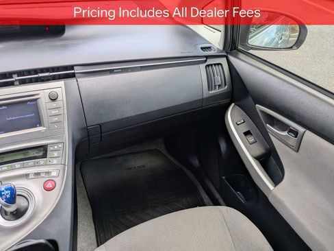 Used 2015 Toyota Prius Two FWD image 18