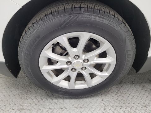 Used 2020 Chevrolet Equinox LT image 31