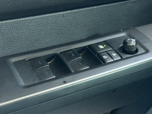 Used 2022 Toyota Tundra SR w/ SR Tow Package image 13