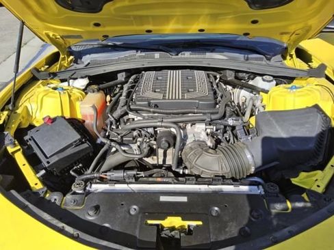 Used 2018 Chevrolet Camaro ZL1 RWD image 2