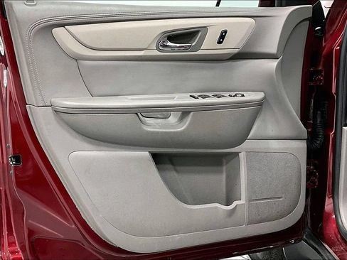Used 2016 Chevrolet Traverse LT FWD image 21