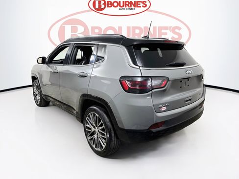 Used 2024 Jeep Compass Limited w/ Elite Group AWD/4WD image 8