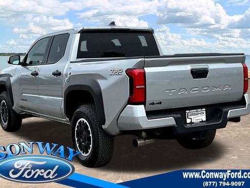 Used 2024 Toyota Tacoma TRD Off-Road image 5