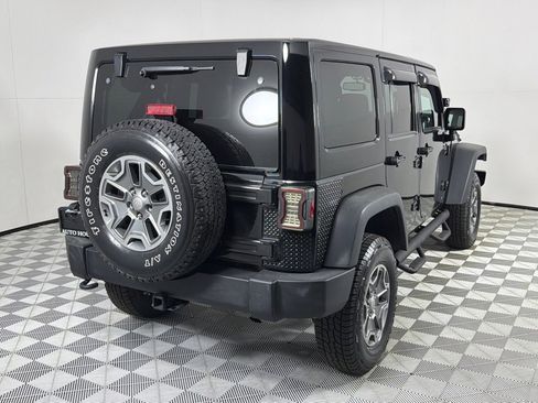 Used 2017 Jeep Wrangler Unlimited Rubicon w/ Cold Weather Group AWD/4WD image 5