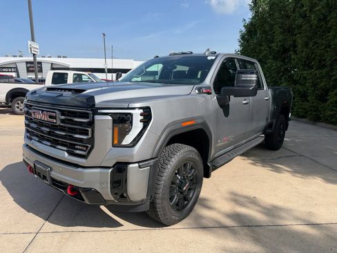 New 2026 GMC Sierra 2500 AT4 w/ AT4 Premium Plus Package AWD/4WD image 7