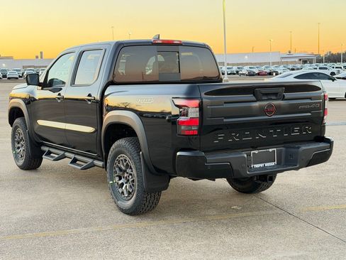 New 2026 Nissan Frontier PRO-4X w/ Pro-4x Convenience Package image 6
