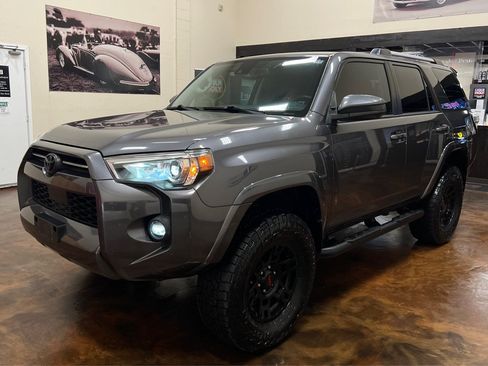 Used 2021 Toyota 4Runner SR5 RWD image 5