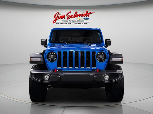 Used 2023 Jeep Gladiator Rubicon w/ LED Lighting Group AWD/4WD image 2