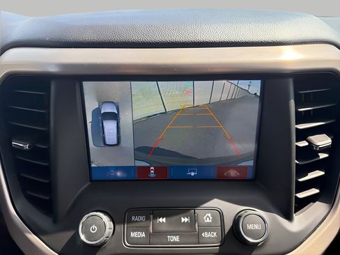 Used 2019 GMC Acadia Denali w/ Technology Package AWD/4WD image 17