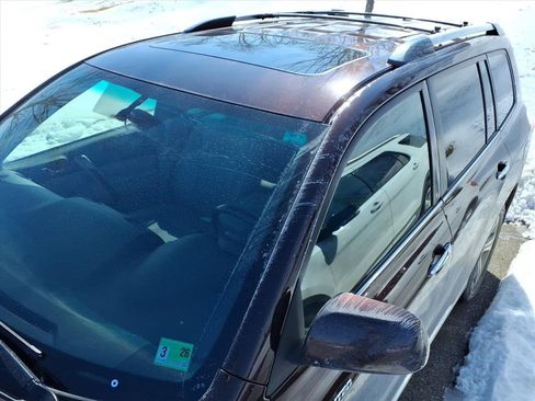 Used 2011 Toyota Highlander Limited image 3