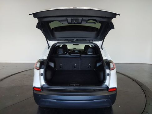 Used 2021 Jeep Cherokee Latitude Plus image 9