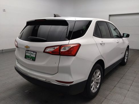 Used 2019 Chevrolet Equinox LS FWD image 9