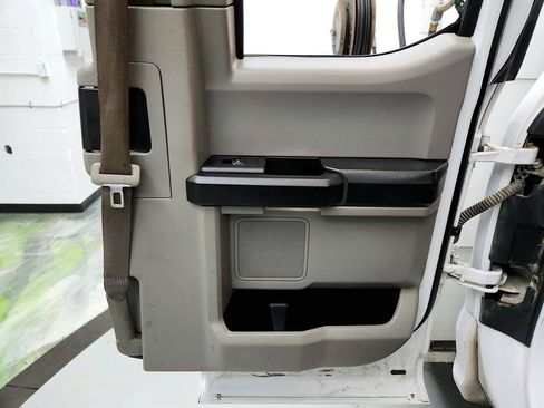 Used 2018 Ford F350 XL AWD/4WD image 25