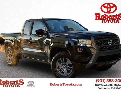Used 2025 Nissan Frontier SV RWD image 1
