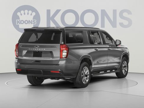 Used 2022 Chevrolet Suburban Z71 w/ Z71 Off-Road Package AWD/4WD image 2